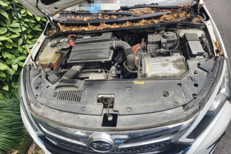 Used BYD Qin New Energy 2015 1.5T Dual-Crown Flagship Plus Edition Engine Bay