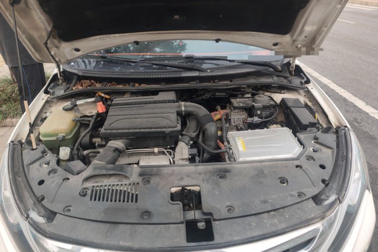 Used BYD Qin New Energy 2015 1.5T Dual-Crown Flagship Edition Engine Bay