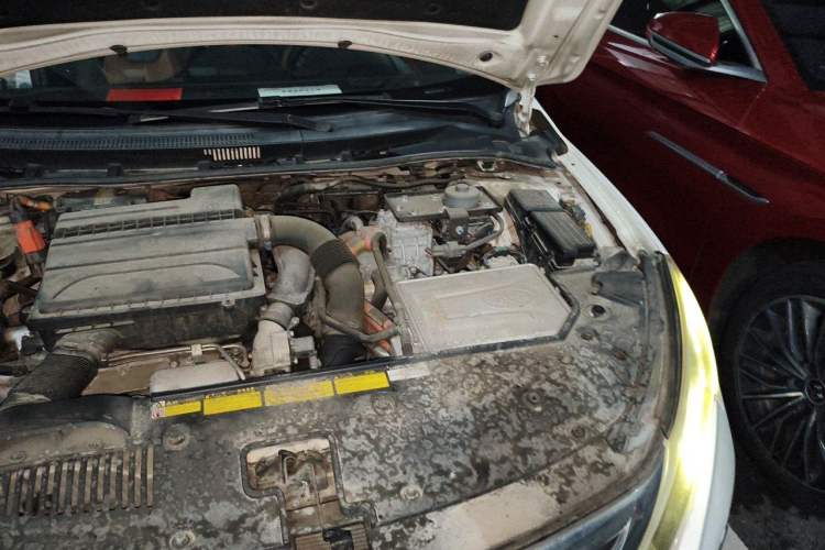 Used BYD Qin New Energy 2015 1.5T Dual-Crown Flagship Plus Edition Engine Bay Left