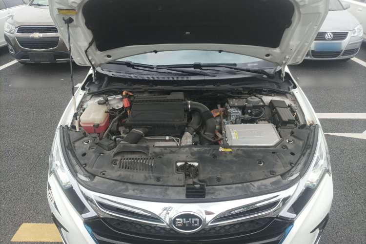 Used BYD Qin New Energy 2015 1.5T Dual-Crown Flagship Plus Edition Engine Bay