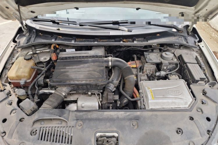 Used BYD Qin New Energy 2015 1.5T Dual-Crown Flagship Plus Edition Engine Bay