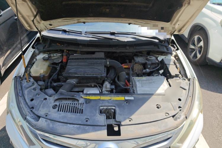 Used BYD Qin New Energy 2015 1.5T Dual-Crown Flagship Plus Edition Engine Bay