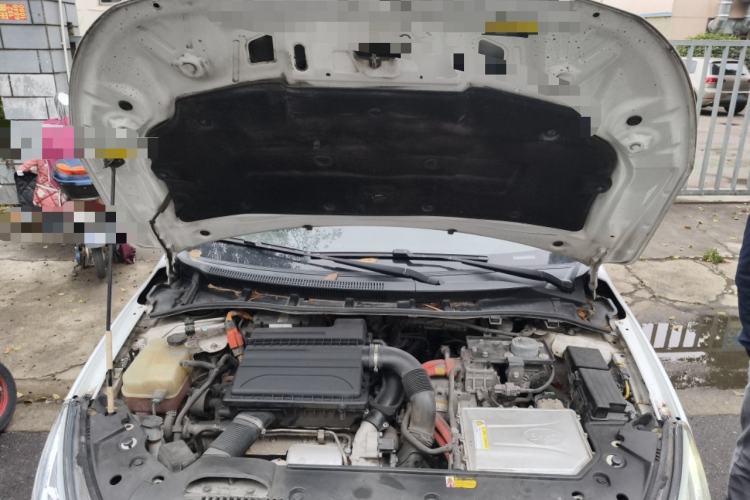 Used BYD Qin New Energy 2015 1.5T Dual-Crown Flagship Plus Edition Engine Bay