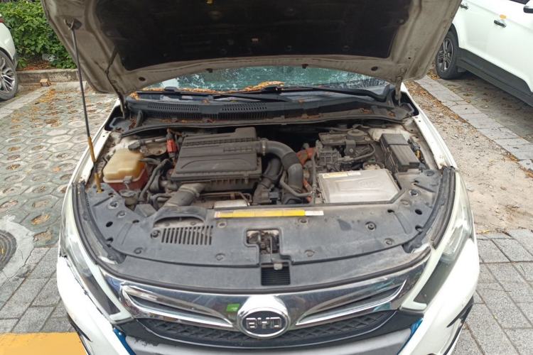Used BYD Qin New Energy 2015 1.5T Dual-Crown Flagship Plus Edition Engine Bay