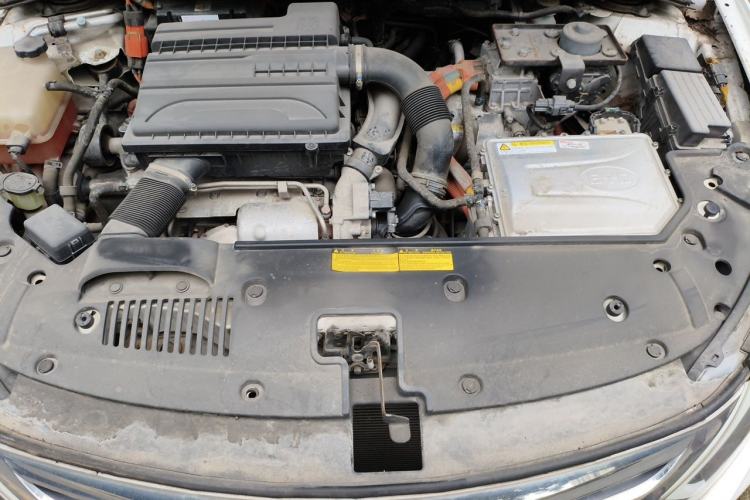 Used BYD Qin New Energy 2015 1.5T Dual-Crown Flagship Plus Edition Engine Bay