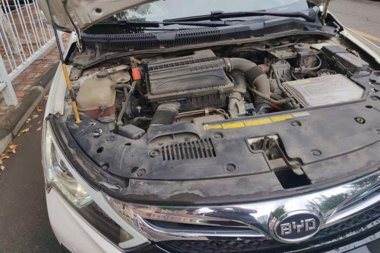 Used BYD Qin New Energy 2015 1.5T Dual-Crown Flagship Plus Edition Engine Bay Right