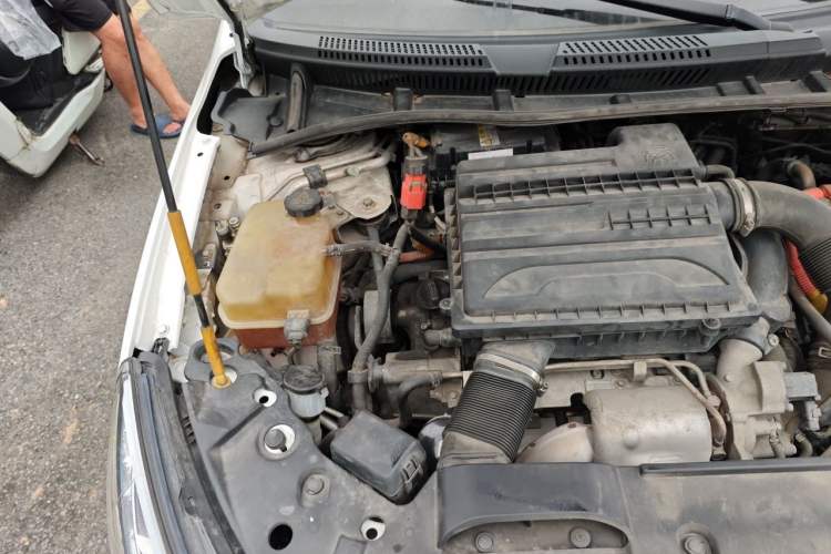 Used BYD Qin New Energy 2015 1.5T Dual-Crown Flagship Plus Edition Engine Bay Right