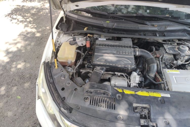 Used BYD Qin New Energy 2015 1.5T Dual-Crown Flagship Edition Engine Bay Right