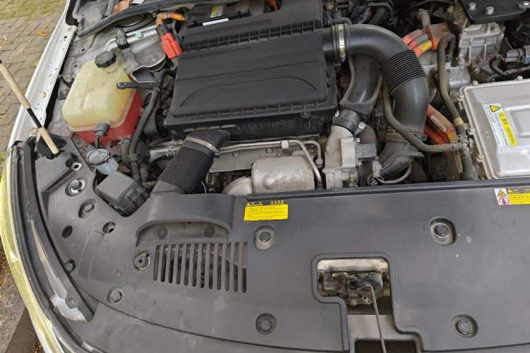 Used BYD Qin New Energy 2015 1.5T Dual-Crown Flagship Plus Edition Engine Bay Right