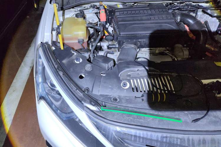Used BYD Qin New Energy 2015 1.5T Dual-Crown Flagship Plus Edition Engine Bay Right