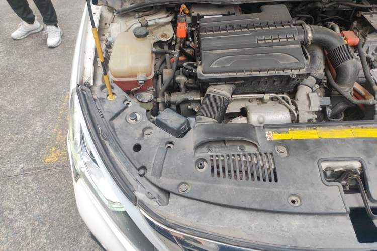 Used BYD Qin New Energy 2015 1.5T Dual-Crown Flagship Plus Edition Engine Bay Right