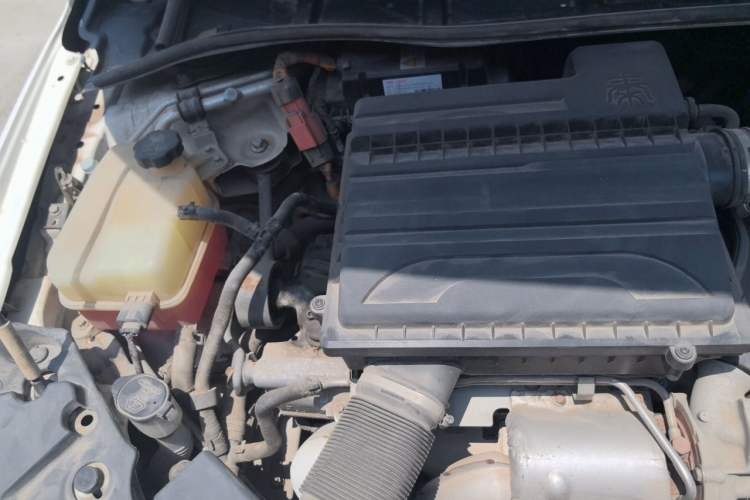 Used BYD Qin New Energy 2015 1.5T Dual-Crown Flagship Plus Edition Engine Bay Right