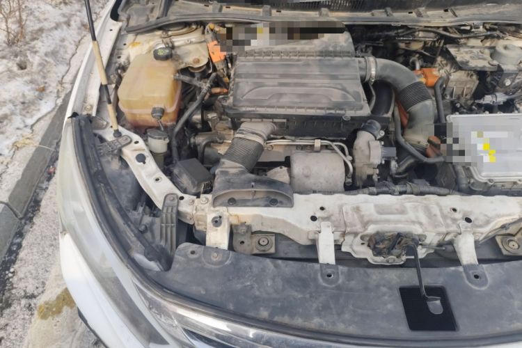 Used BYD Qin New Energy 2015 1.5T Dual-Crown Flagship Edition Engine Bay Right