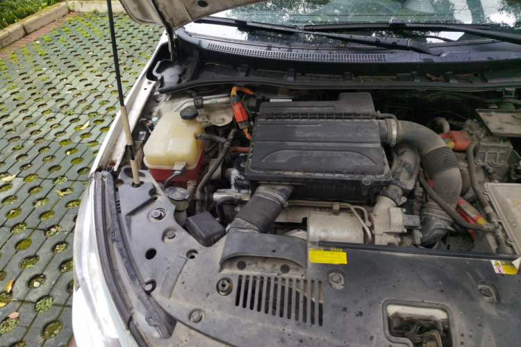 Used BYD Qin New Energy 2015 1.5T Dual-Crown Flagship Edition Engine Bay Right