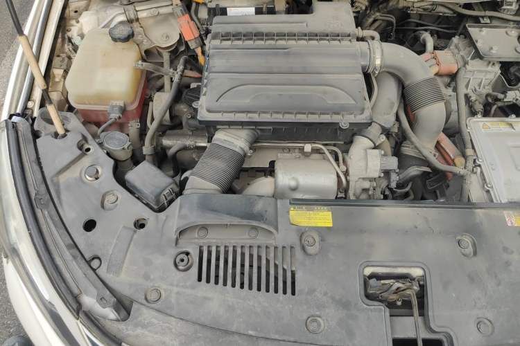 Used BYD Qin New Energy 2015 1.5T Dual-Crown Flagship Plus Edition Engine Bay Right