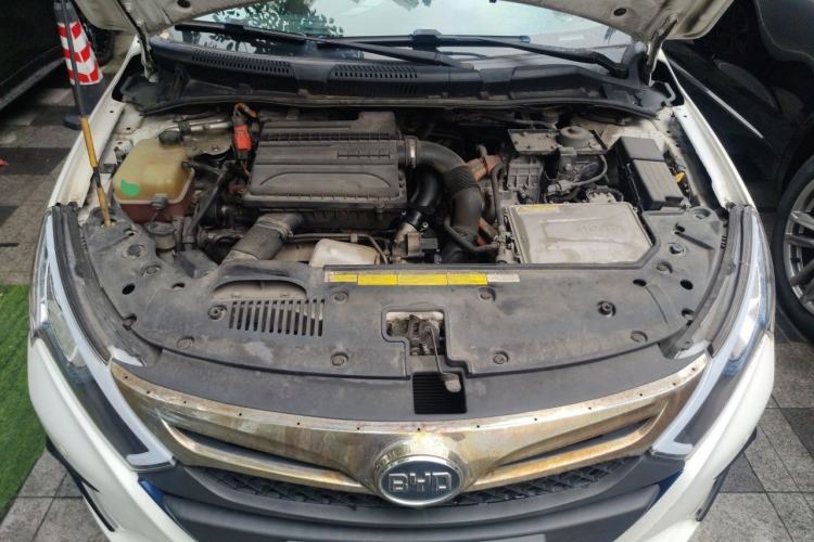 Used BYD Qin New Energy 2015 1.5T Dual-Crown Flagship Edition Engine Bay