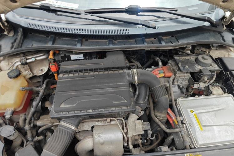 Used BYD Qin New Energy 2015 1.5T Dual-Crown Flagship Plus Edition Engine Bay