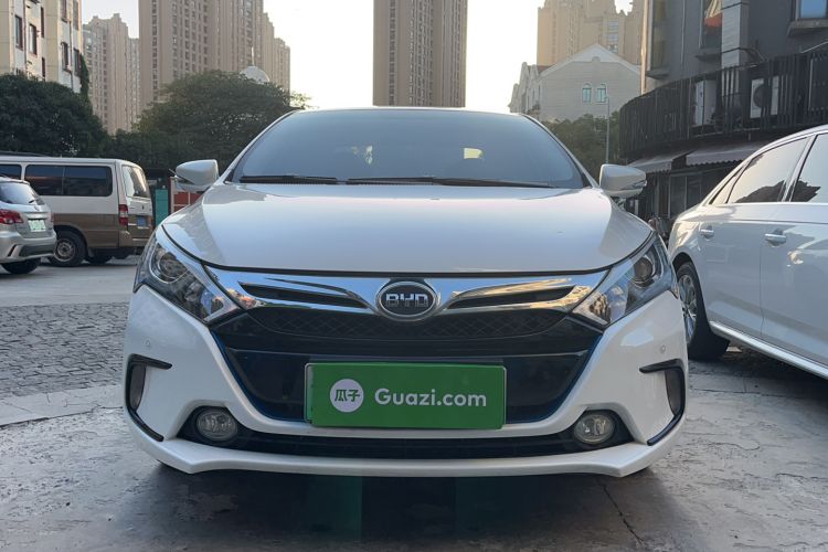 Used BYD Qin New Energy 2015 1.5T Dual-Crown Flagship Plus Edition Exterior 1