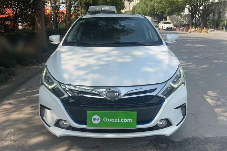 Used BYD Qin New Energy 2015 1.5T Dual-Crown Flagship Plus Edition Exterior 1