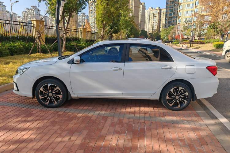 Used BYD Qin New Energy 2015 1.5T Dual-Crown Flagship Plus Edition Exterior 3