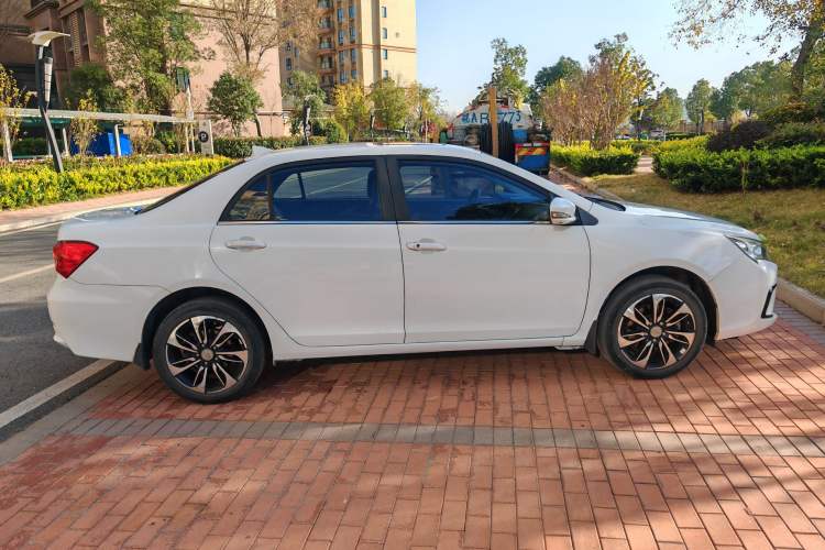 Used BYD Qin New Energy 2015 1.5T Dual-Crown Flagship Plus Edition Exterior 4