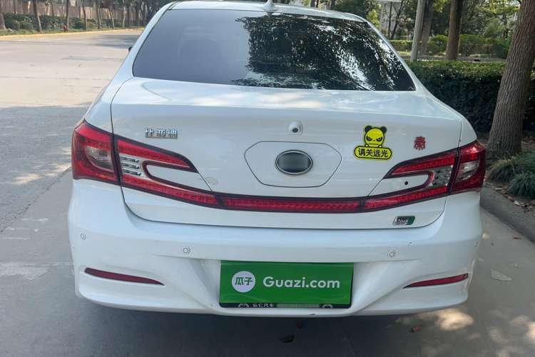 Used BYD Qin New Energy 2015 1.5T Dual-Crown Flagship Plus Edition Exterior 4