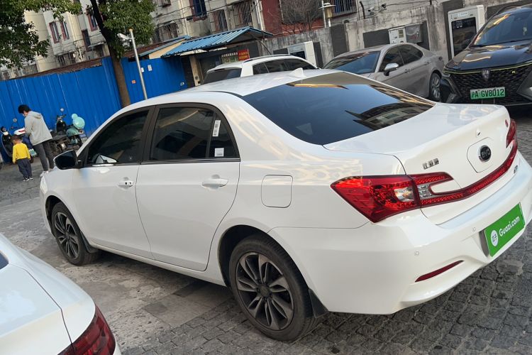 Used BYD Qin New Energy 2015 1.5T Dual-Crown Flagship Plus Edition Exterior 5