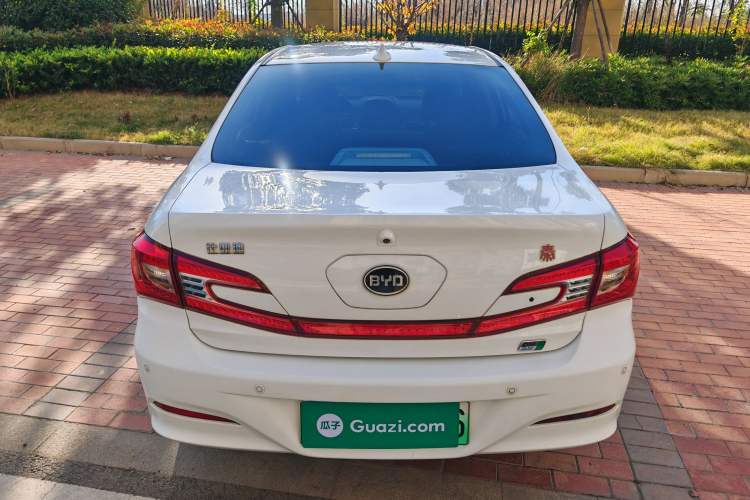 Used BYD Qin New Energy 2015 1.5T Dual-Crown Flagship Plus Edition Exterior 6