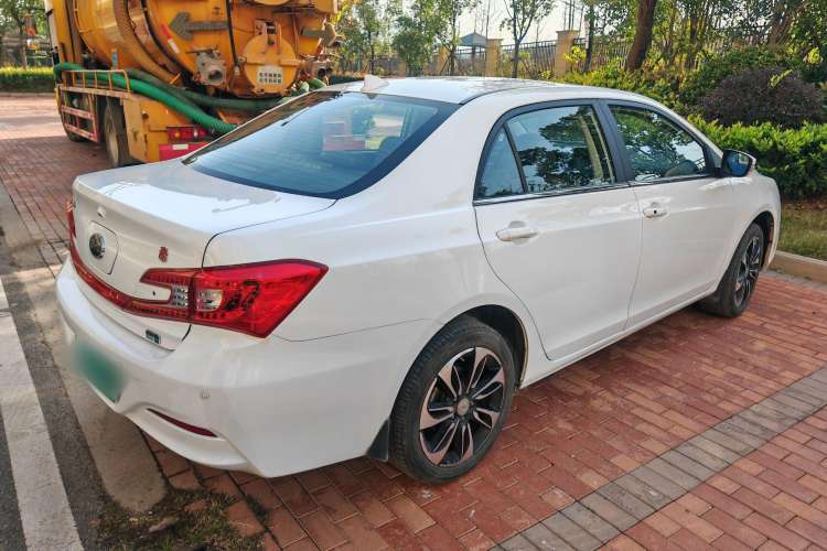 Used BYD Qin New Energy 2015 1.5T Dual-Crown Flagship Plus Edition Exterior 7