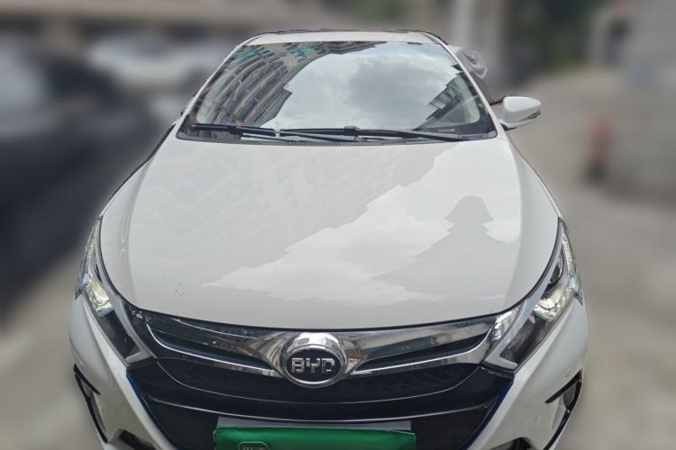 Used BYD Qin New Energy 2015 1.5T Dual-Crown Flagship Edition Front