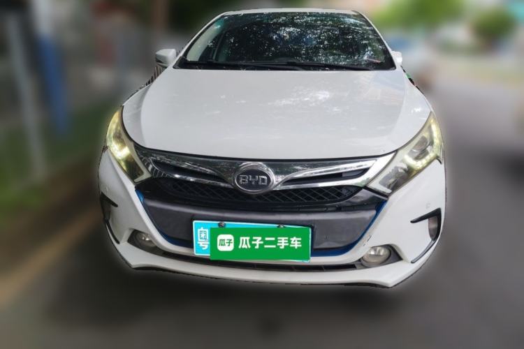 Used BYD Qin New Energy 2015 1.5T Dual-Crown Flagship Edition Front
