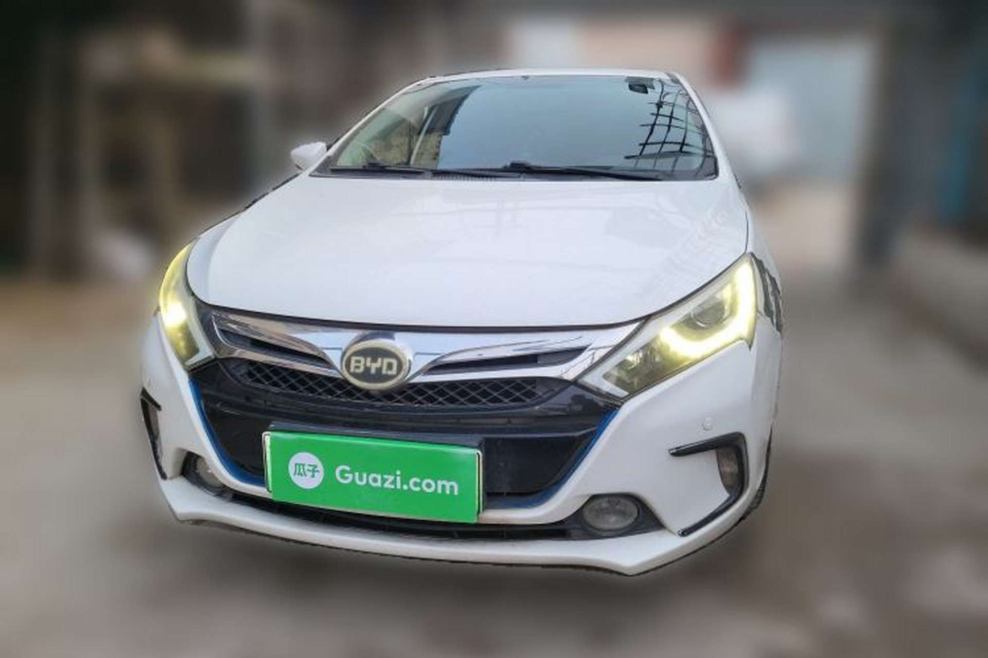Used BYD Qin New Energy 2015 1.5T Dual-Crown Flagship Edition Front