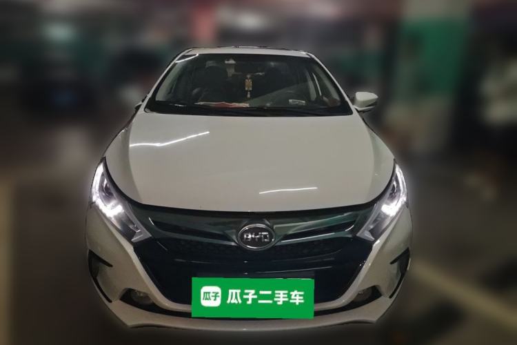 Used BYD Qin New Energy 2015 1.5T Dual-Crown Flagship Edition Front