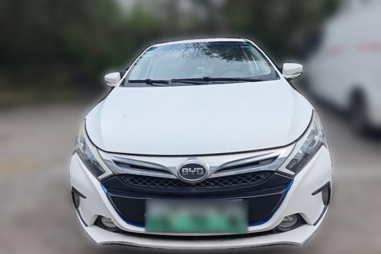 Used BYD Qin New Energy 2015 1.5T Dual-Crown Flagship Plus Edition Front