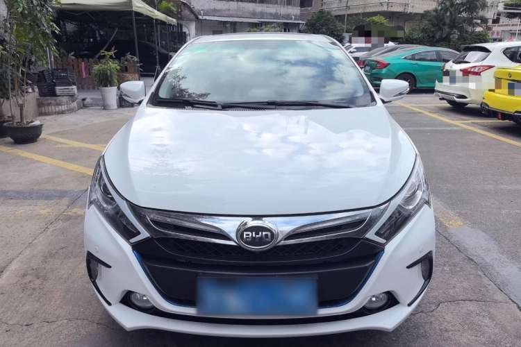 Used BYD Qin New Energy 2015 1.5T Dual-Crown Flagship Plus Edition Front