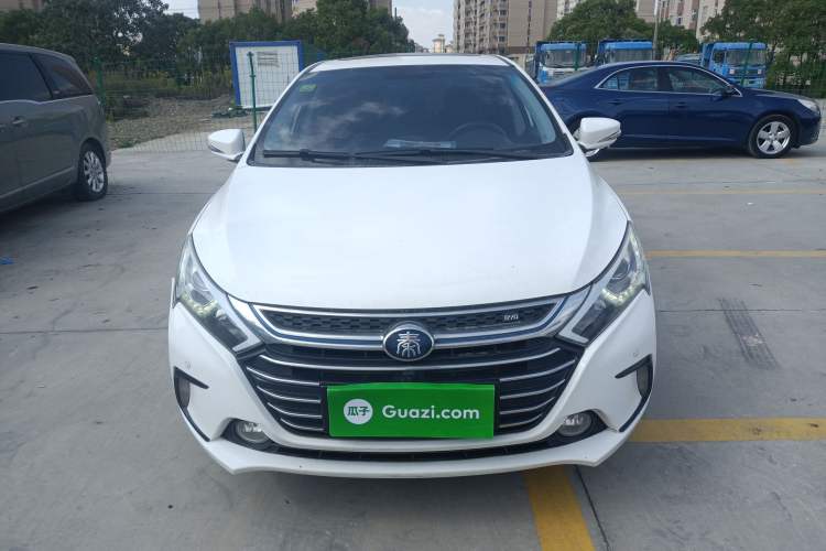 Used BYD Qin New Energy 2015 1.5T Dual-Crown Flagship Plus Edition Front