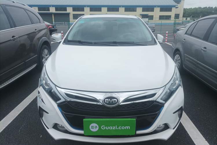 Used BYD Qin New Energy 2015 1.5T Dual-Crown Flagship Plus Edition Front