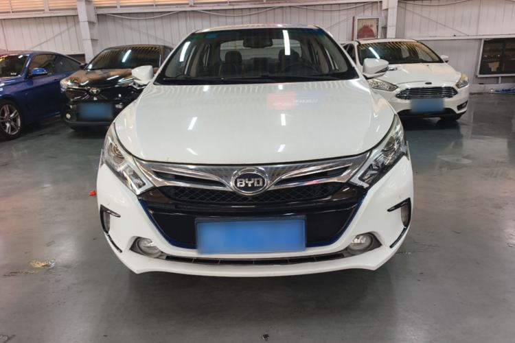 Used BYD Qin New Energy 2015 1.5T Dual-Crown Flagship Edition Front