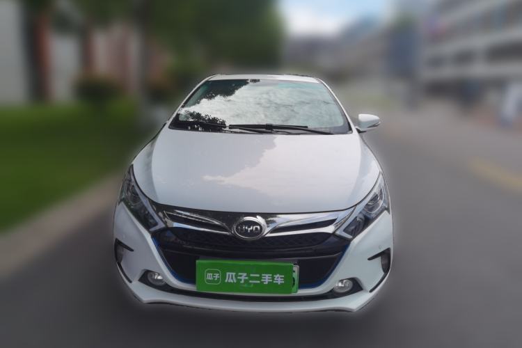 Used BYD Qin New Energy 2015 1.5T Dual-Crown Flagship Plus Edition Front