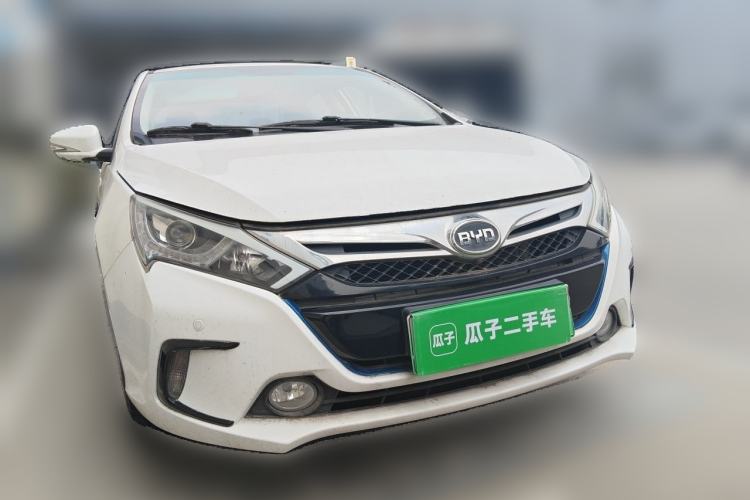 Used BYD Qin New Energy 2015 1.5T Dual-Crown Flagship Plus Edition Front