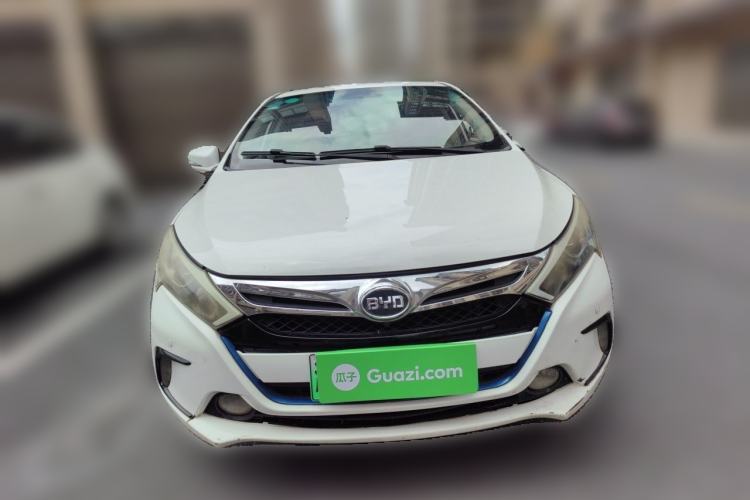 Used BYD Qin New Energy 2015 1.5T Dual-Crown Flagship Edition Front