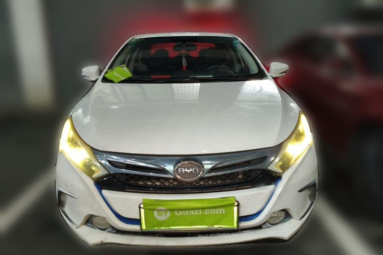 Used BYD Qin New Energy 2015 1.5T Dual-Crown Flagship Plus Edition Front