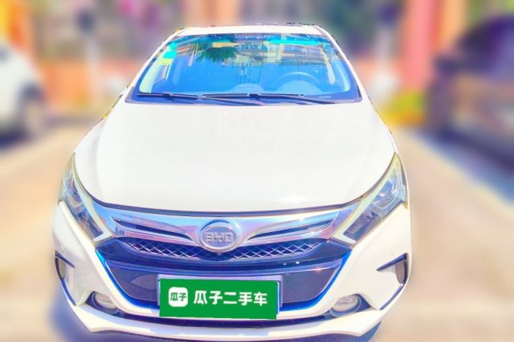 Used BYD Qin New Energy 2015 1.5T Dual-Crown Flagship Plus Edition Front