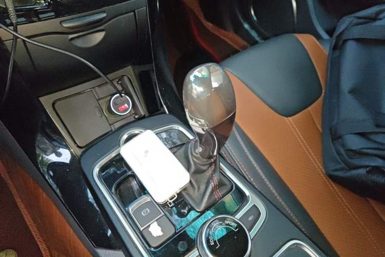Used BYD Qin New Energy 2015 1.5T Dual-Crown Flagship Plus Edition Gear Lever