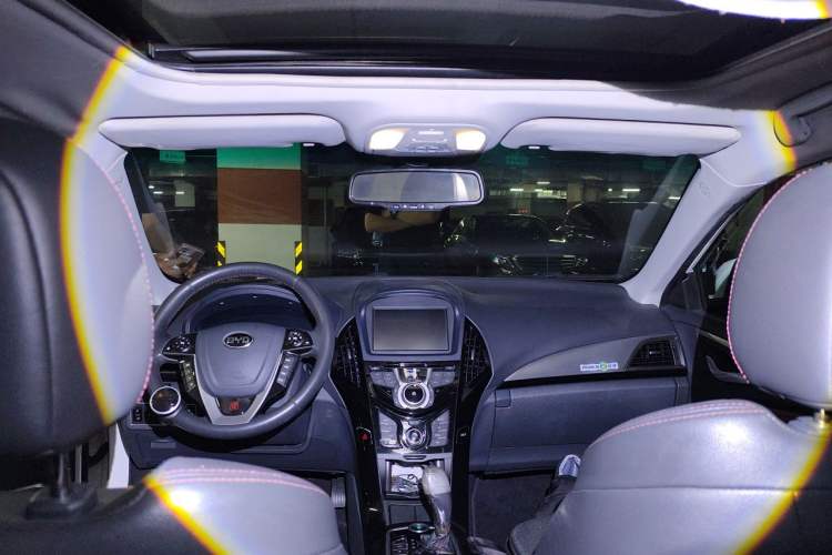 Used BYD Qin New Energy 2015 1.5T Dual-Crown Flagship Plus Edition Headliner