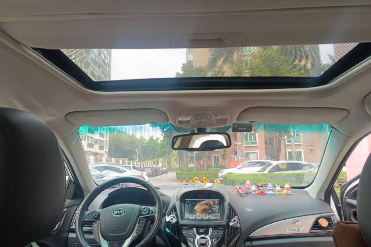 Used BYD Qin New Energy 2015 1.5T Dual-Crown Flagship Plus Edition Headliner
