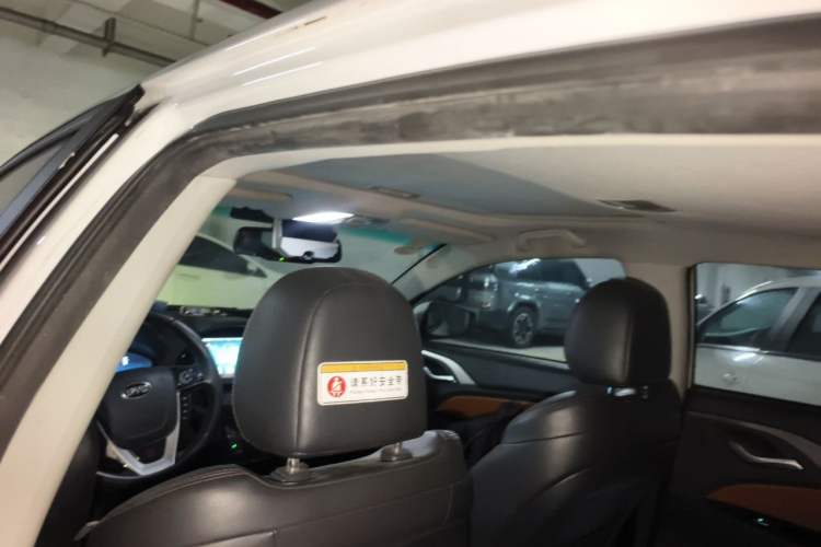 Used BYD Qin New Energy 2015 1.5T Dual-Crown Flagship Edition Headliner