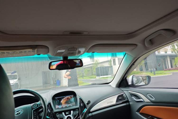 Used BYD Qin New Energy 2015 1.5T Dual-Crown Flagship Plus Edition Headliner