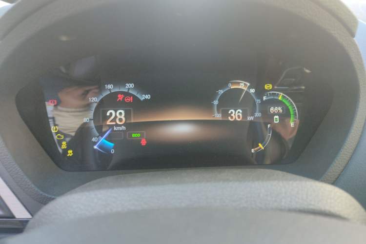 Used BYD Qin New Energy 2015 1.5T Dual-Crown Flagship Plus Edition Instrument Cluster