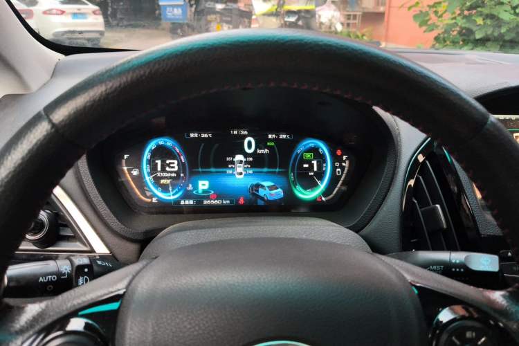 Used BYD Qin New Energy 2015 1.5T Dual-Crown Flagship Edition Instrument Cluster